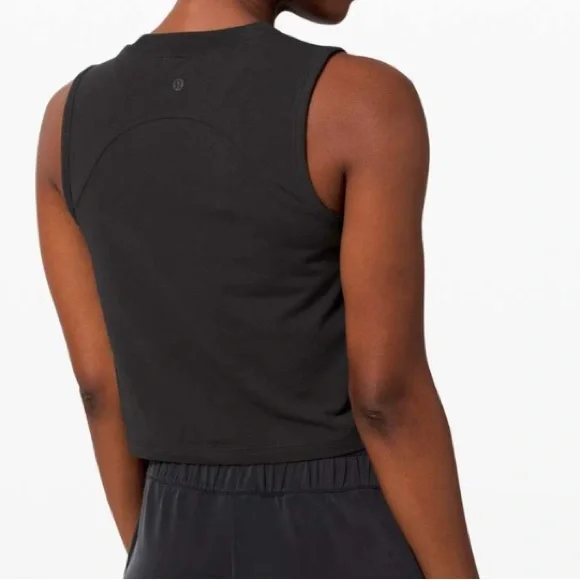 Lululemon | Cinch me up front tank - Picture 2 of 9